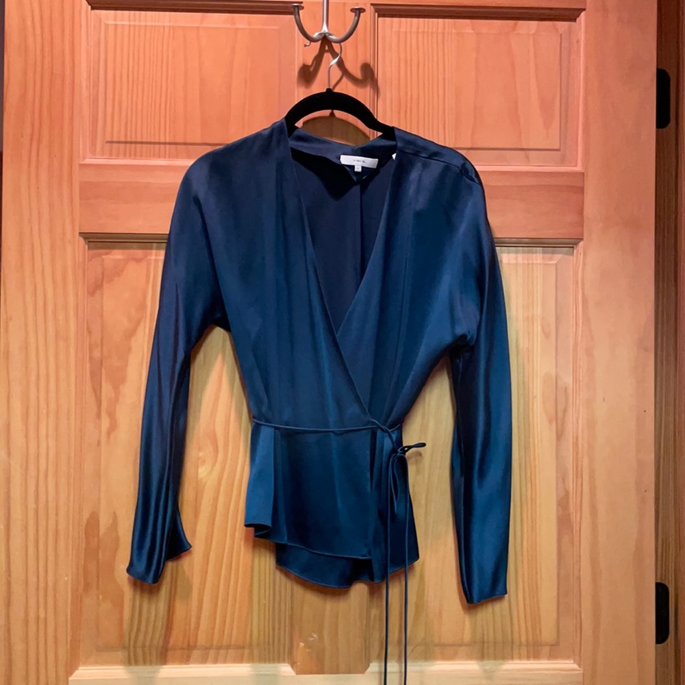 Teal Vince Camuto silk warp top
